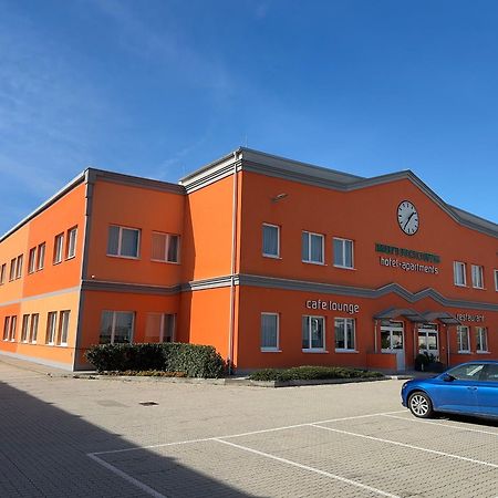 Winrooms "Hotel&Appartement" Wiener Neustadt Luaran gambar