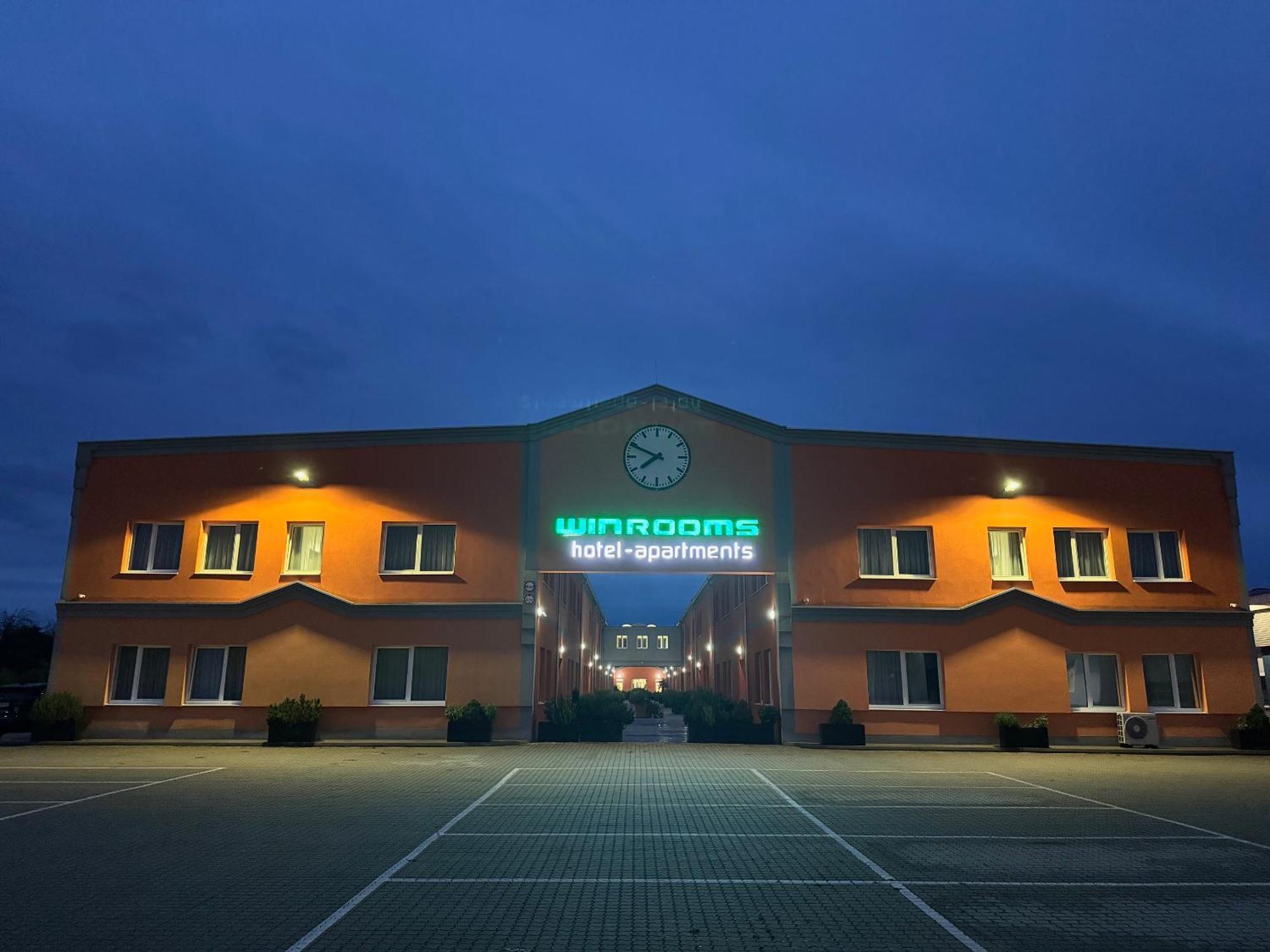 Winrooms "Hotel&Appartement" Wiener Neustadt Luaran gambar