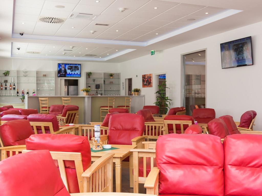 Winrooms "Hotel&Appartement" Wiener Neustadt Luaran gambar