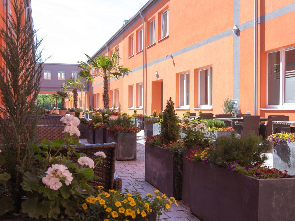 Winrooms "Hotel&Appartement" Wiener Neustadt Luaran gambar